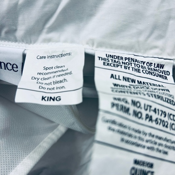 NWOT QUINCE Premium Down Pillow Soft King 3667 - Picture 9 of 12